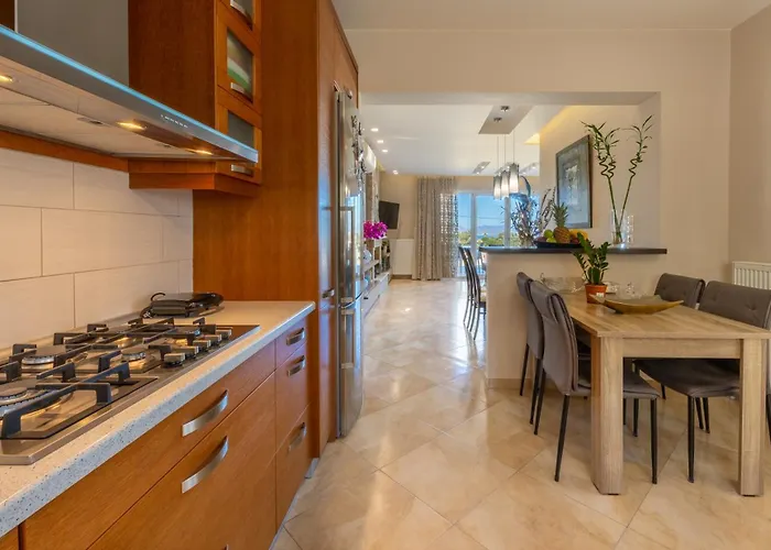 빌라 Alkis Dream With Jacuzzi *