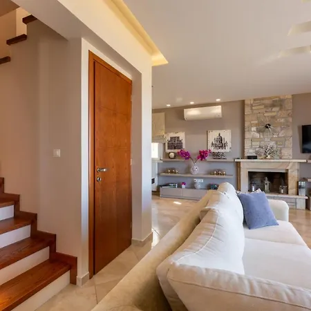 Alkis Dream With View