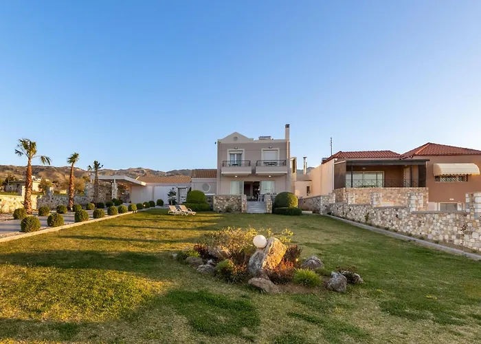 Villa Alkis Dream With Jacuzzi