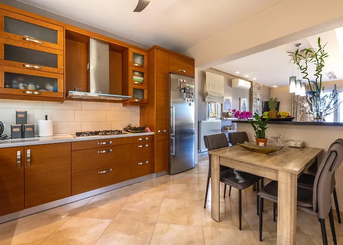 Villa Alkis Dream With Jacuzzi Cos